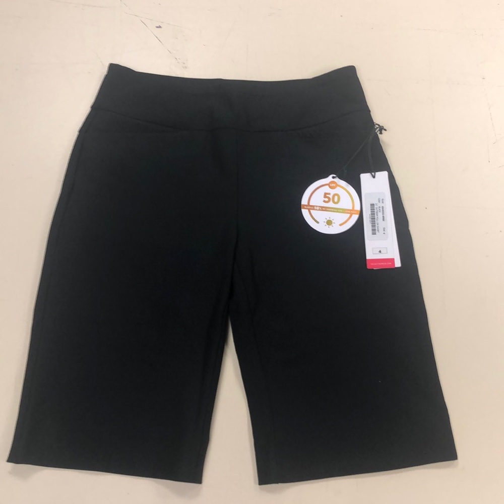 NWT Tail short